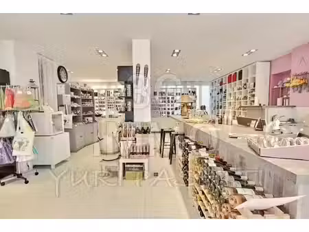 vente locaux professionnels 80 m² à mandelieu-la-napoule (06210)  82 500 €