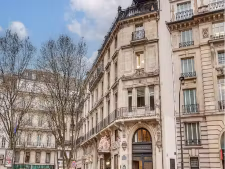 location bureaux 82 m²