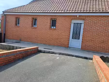 location maison 2 pièces 68 m² à isbergues (62330)
