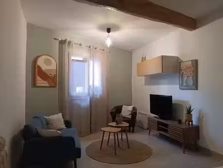 location appartement 1 pièce 23 m² à istres (13118)