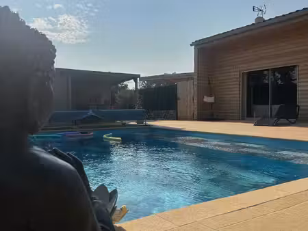 maison de prestige avec piscine  calme et charme assuré