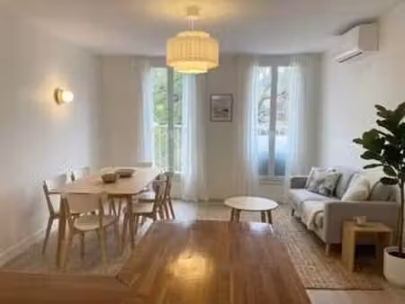 location appartement 2 pièces meublé à cassis (13260) : à louer 2 pièces meublé / 38m² cas