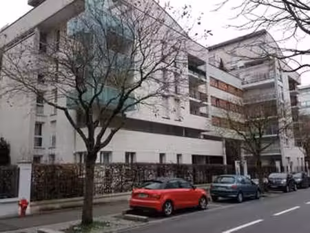 location appartement t1 à montigny-le-bretonneux (78180) : à louer t1 / 31m² montigny-le-b