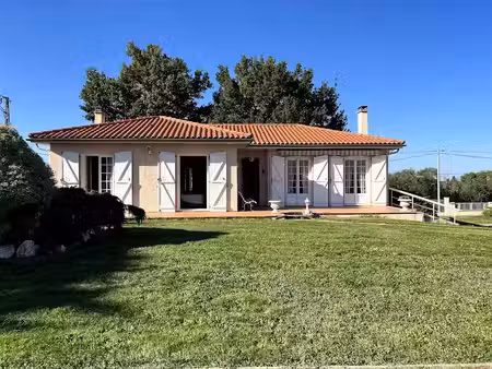 vente maison 5 pièces 110 m² à saux-et-pomarède (31800)  237 000 €