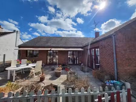 maison de plain-pied 3 chambres avec terrasses et 2 parkings