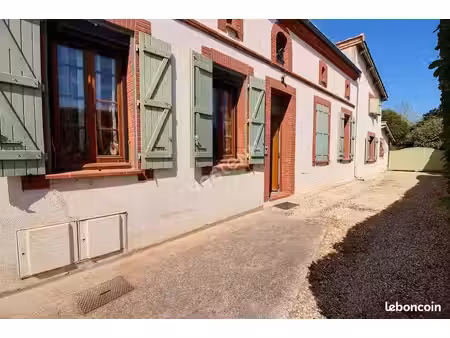 maison 6 pièces 205 m²