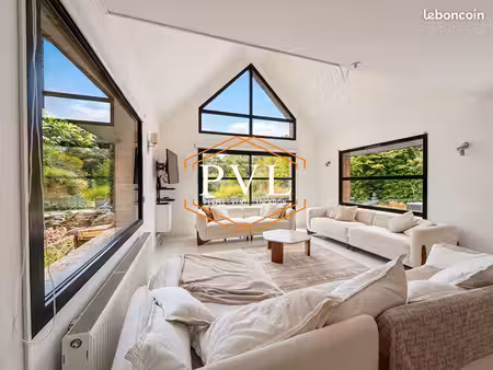 maison 7 pièces 230 m²