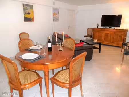 t2 meublé -62m²-parking-terrasse jardin