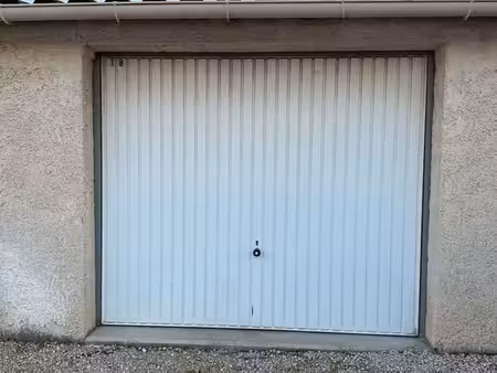 garage  box