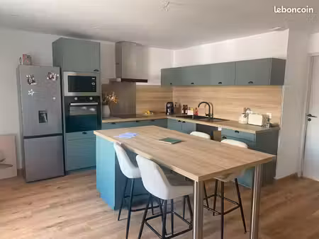 a louer à l'année t2 à st martin d arrosa