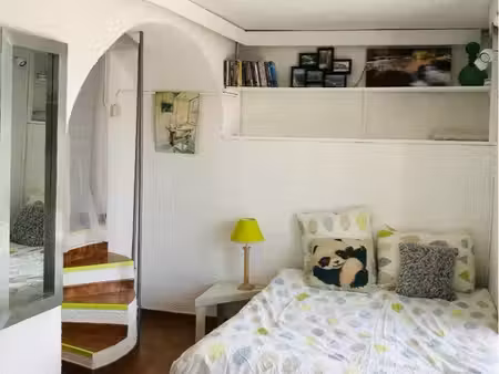 studio pour étudiant(e) au rez-de-chaussée d’une maison de village