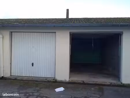 a louer garage avec mezzanine