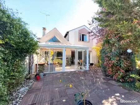 maison 4 pièces 149 m²