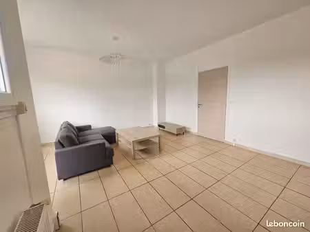 particulier loue t3 meublé ( 68m²) plein centre de balma