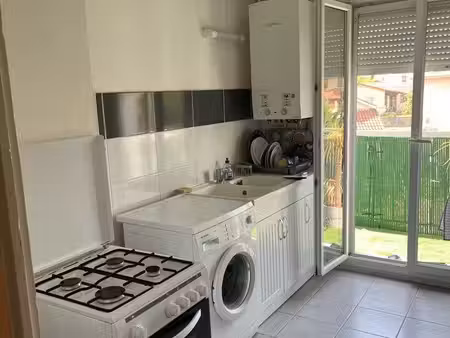 appartement équipé  parking privé (location 1 mois)