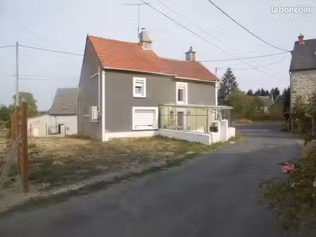 maison a louer sur deux niveau entièrement renover