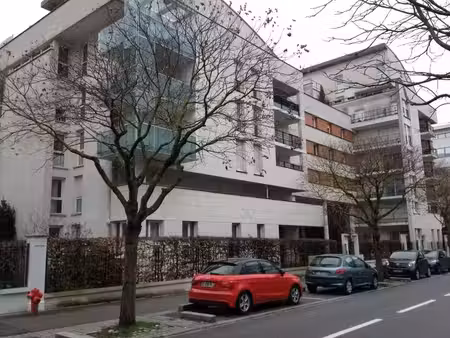 location appartement 1 pièce 31 m² à montigny-le-bretonneux (78180)