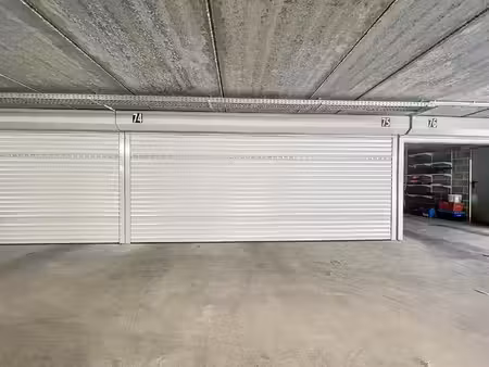 garage à louer à quai andreï sakharov 15 tournai (vbe56574)