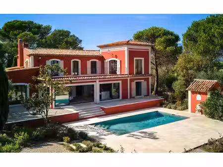 location meublée maison 8 pièces 400 m² à mougins (06250)  15 000 €