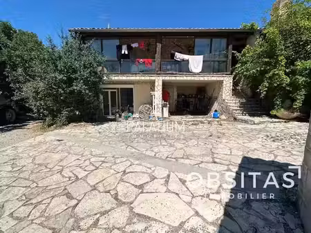 vente maison 7 pièces 169 m² à saumane (04150)  210 000 €