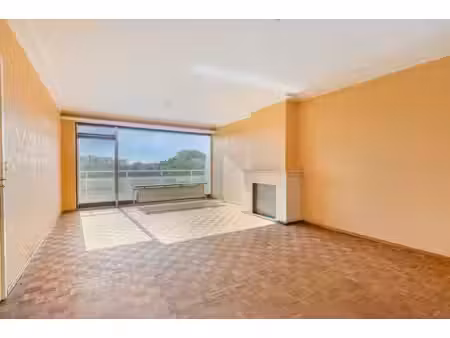 appartement spacieux avec garage près du centre de bruges