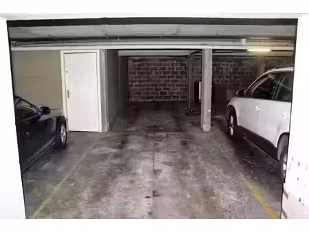 double emplacement de garage à louer (180€ les 2)