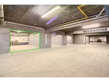 garage de 35m² sécurisé et proche de toutes commodités. libr