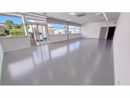 local commercial 90 m² à louer à petit-rechain – hors horeca
