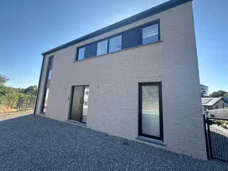 maison neuve - super équipée - 3ch + bureau