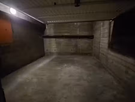 garage 20 70m2 saxe-gambetta lyon 3