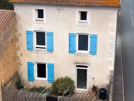 maison 6 pièces 270 m²