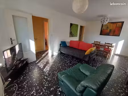 loue appartement f2 meublé en rez de jardin d'une maison