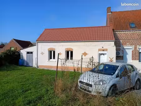 petite maison à louer avesnes les aubert