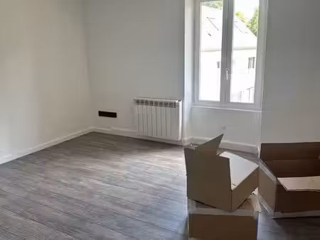 ? chambre / bureau à louer – centre-ville de limay