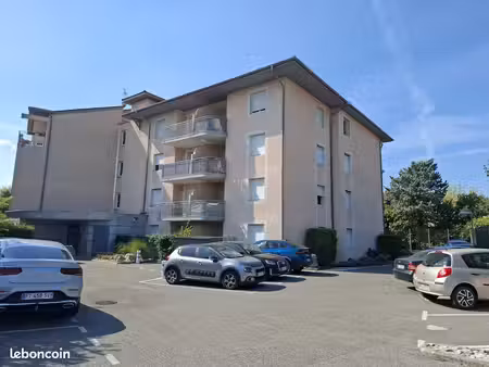 appartement bien aménagé  fort agréable  grand balcon
