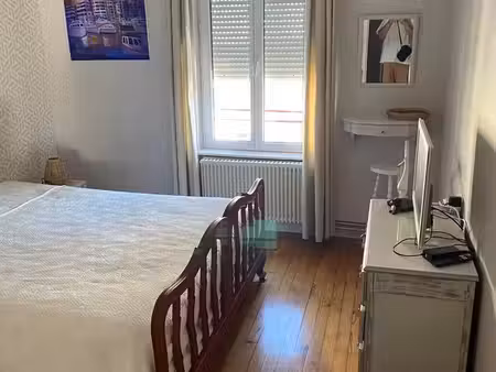 chambre meublée avec sdb et wc privatifs