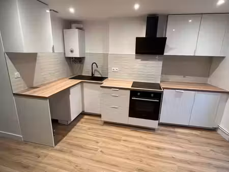 appartement t3 rénové – centre-ville d’yssingeaux