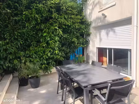 au calme  maison 5 chambres + 1 bureau