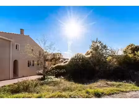 vente terrain 140 m² à saint-julien (83560)  75 000 €