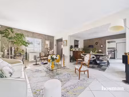 maison de 135m² avec 4 chambres  jardin paysagé et garage - proche st joseph de poterie à 