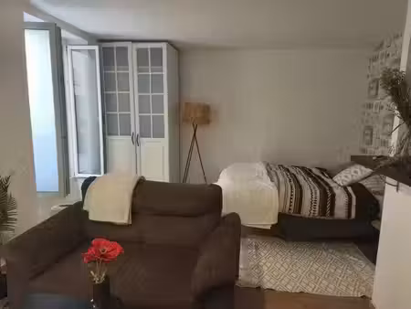 location meublée appartement 1 pièce 25 m² à asnieres-sur-seine (92600)  930 €