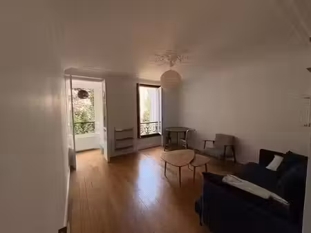 location meublée appartement 2 pièces 43 m² à paris 17ème (75017)  1 800 €