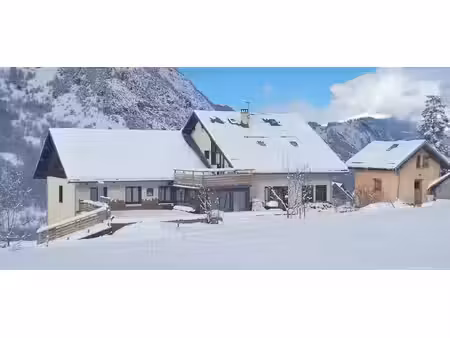 vente maison 700 m² valloire (73450)