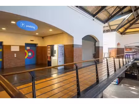 emplacement commercial de premier choix au shopping den tir