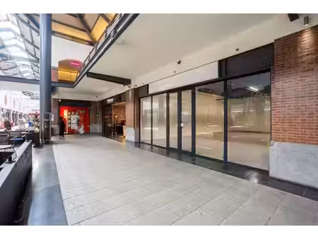 emplacement commercial de premier choix au shopping den tir