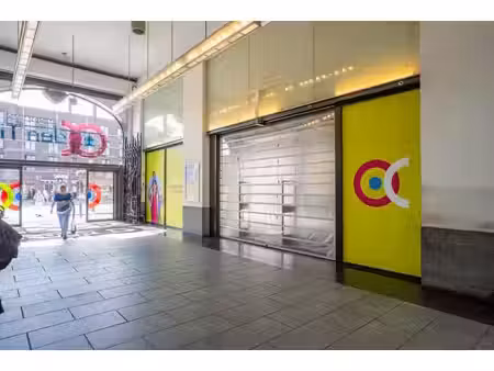 emplacement commercial de premier choix au shopping den tir