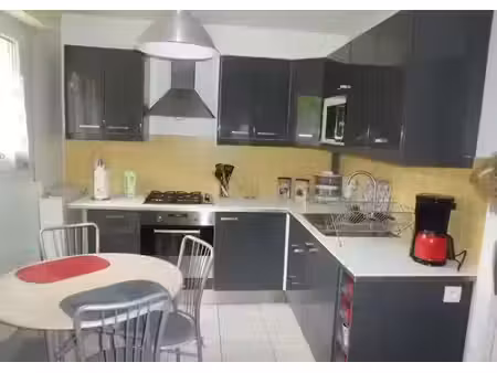 location appartement 4 pièces 63 m² à rennes (35000)  450 €