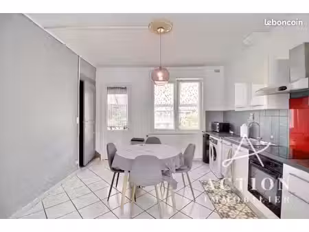 maison 5 pièces 106 m²