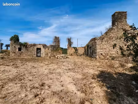 a vendre ancien corps de ferme