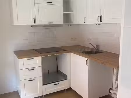 location - appartement 3 pièces avec balcon (66 m²)